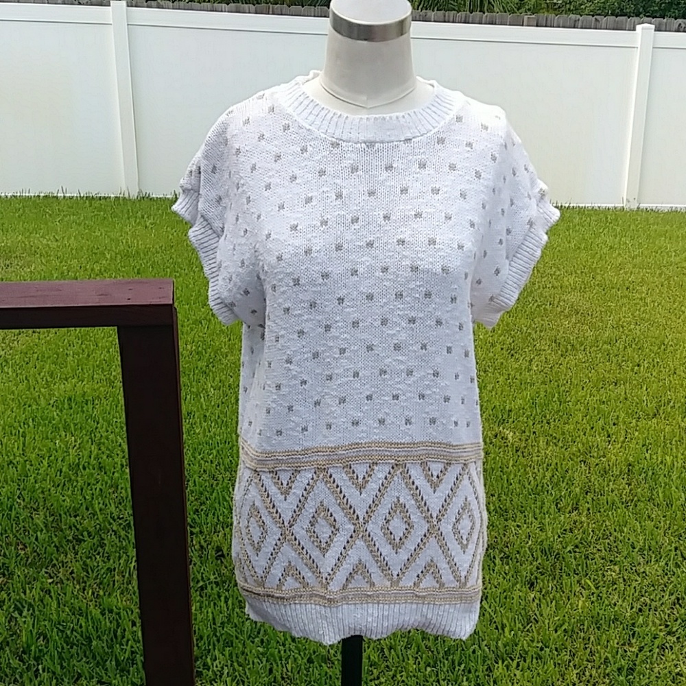 Sakura Sport Women's Sweater.